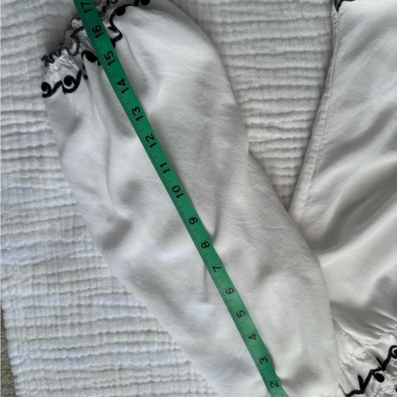 Embroidered Tunic - Picture 7 of 8